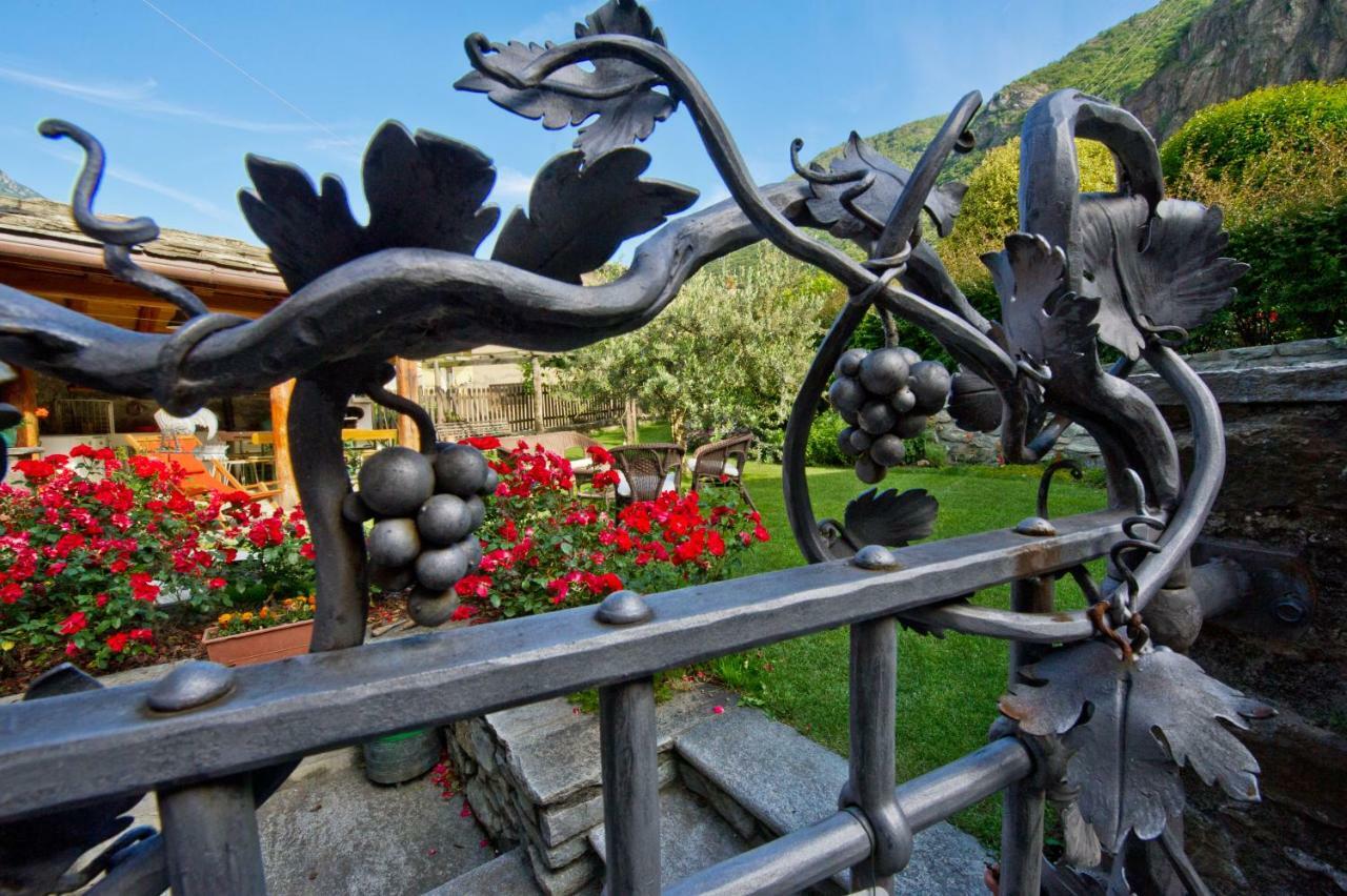 La Maison Des Vignerons Chambres D'Hotes B&B Donnaz Dış mekan fotoğraf
